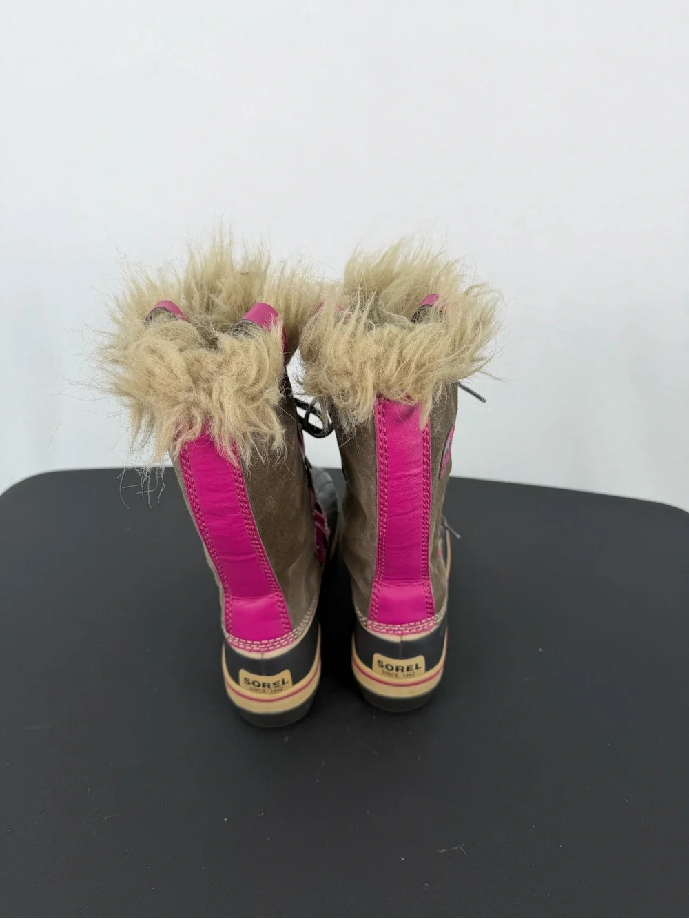 Sorel Joan of Arctic Kids Brown and Pink Faux-Fur Lace-Up Boots
